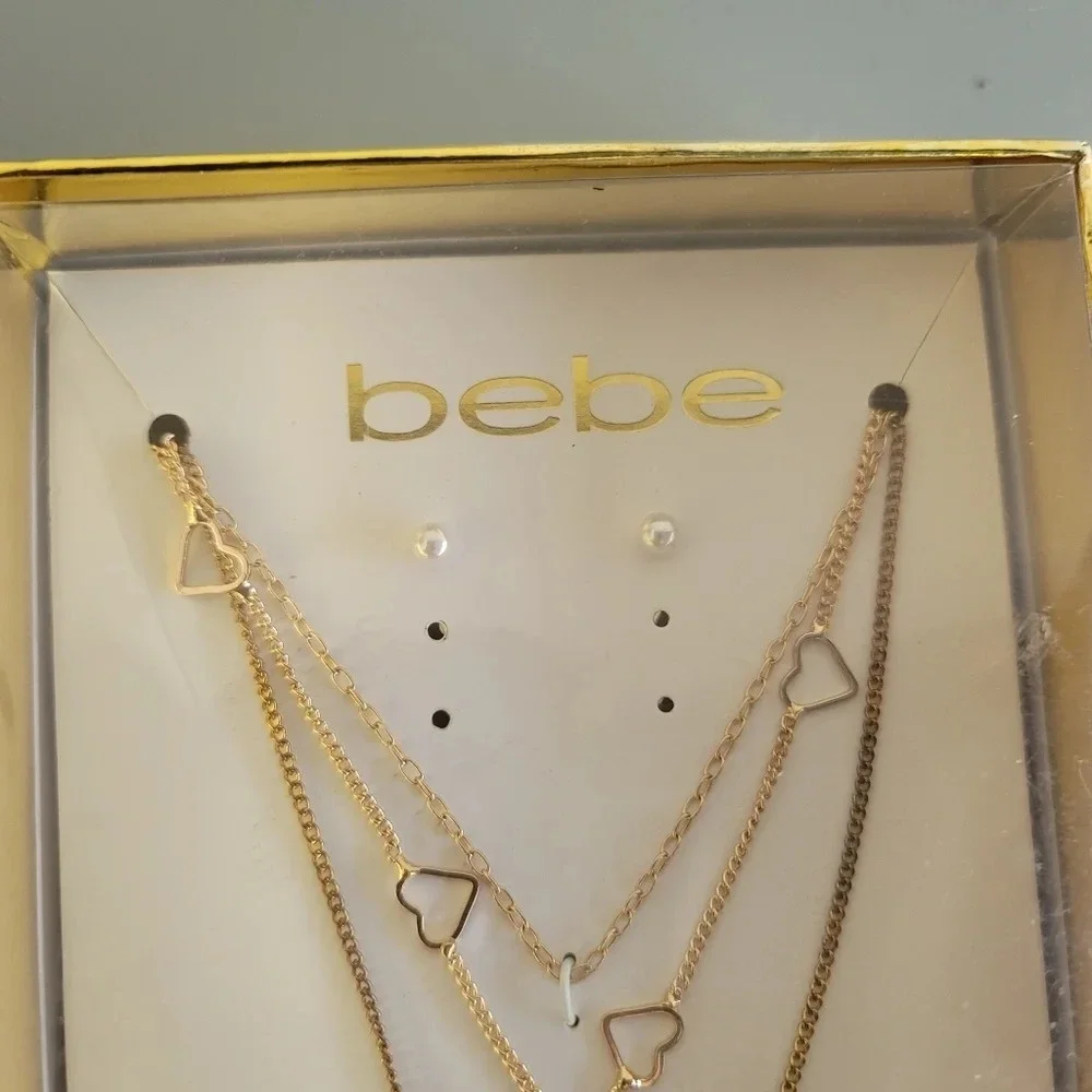 NEW BEBE BOX SET GOLD TONE CHAIN LOVE NECKLACE HEART **Missing 2 Sets Earrings**
